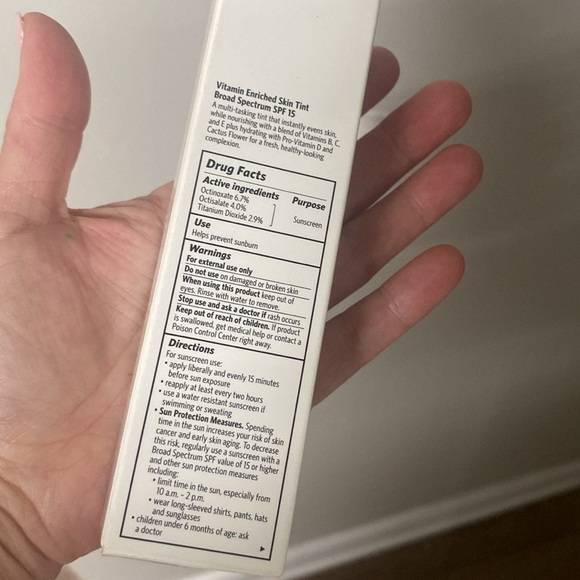 New Bobbi Brown Vitamin Enriched Skin Tint Broad Spectrum SPF 15 skin like base - Picture 15 of 15